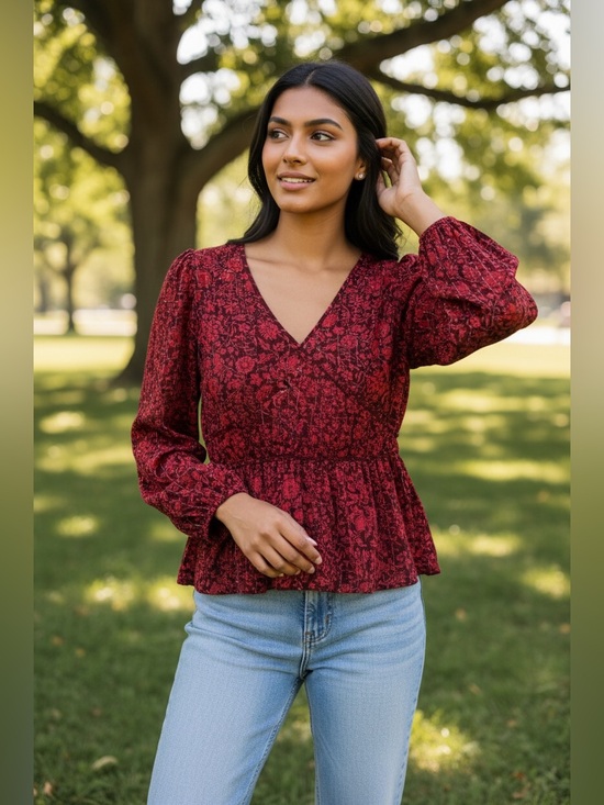 Knox Rose Tops - KNOX ROSE Women’s Red Top. Size Large.